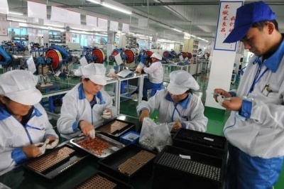 “他在電子廠工資超高，我們同時(shí)入職，電子廠招聘的驚人內(nèi)幕。”